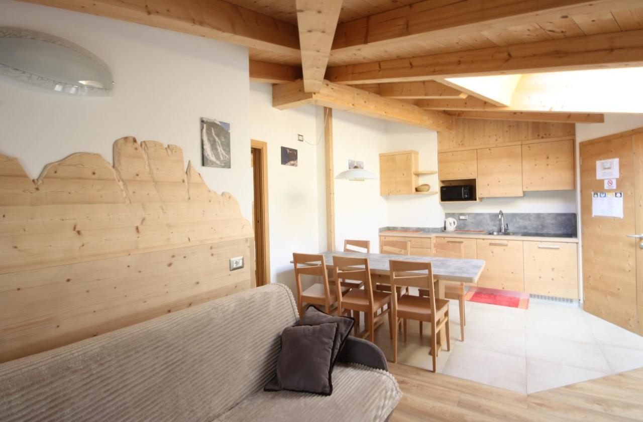 Casa Mirandola Montana Apartment Commezzadura Bagian luar foto